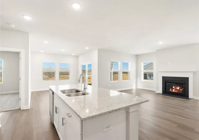 Photo 4 of Single family home for sale at 1540 Erindale Dr, Wellford, SC 29385 | MLS# 20303546 | Listing updated on 2026-08-24