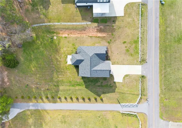 Photo 2 of Single family home for sale at 615 Spearman Rd, Pelzer, SC 29669 | MLS# 20303712 | Listing updated on 2026-09-02