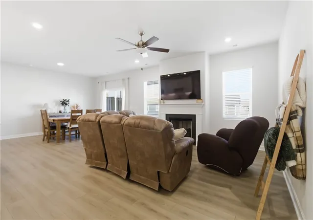 2nd image of 218 Crimson Tree Ct, Greenville, SC 29607 | MLS# 20303770