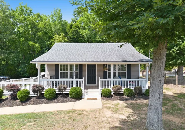 image of 4141 Cross Anchor Rd, Enoree, SC 29335 | MLS# 20303773
