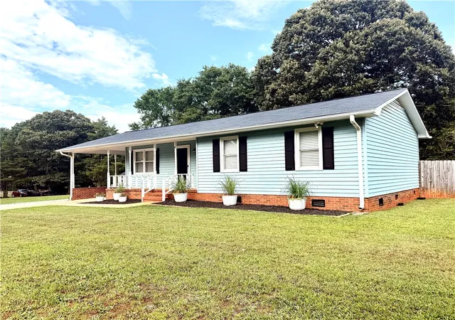 Photo 4 of Single family home for sale at 5618 N 187 Highway, Anderson, SC 29625 | MLS# 20303777 | Listing updated on 2026-08-04