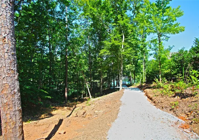 39th image of 1359 Harbor Ridge Rd, Seneca, SC 29672 | MLS# 20303802