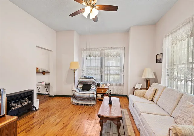 Photo 3 of Sale Pending at 200 Louisiana St, Honea Path, SC 29654 | MLS# 20303368 | Listing updated on 2026-08-31