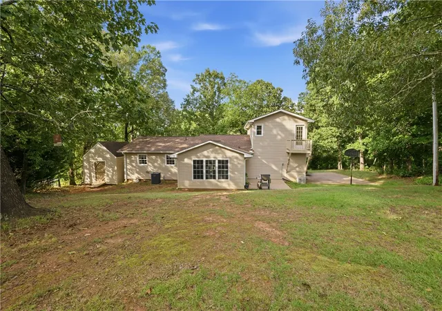2nd image of 2001 Ridgeview Ln, Seneca, SC 29678 | MLS# 20303595