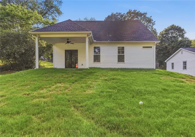 5th image of 10 N Azalea St, Liberty, SC 29657 | MLS# 20303815