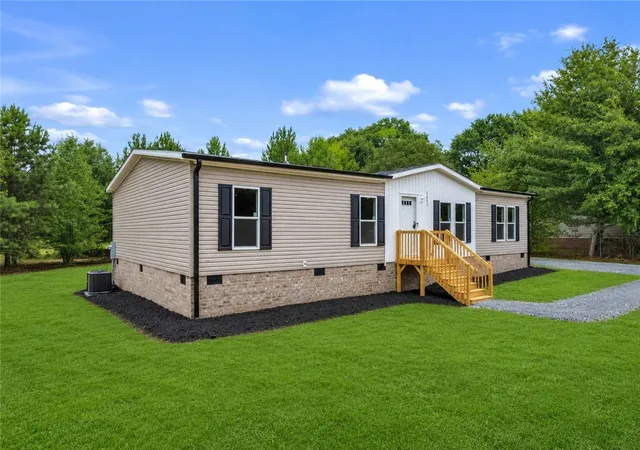 2nd image of 2857 S Mcduffie St, Anderson, SC 29624 | MLS# 20303824