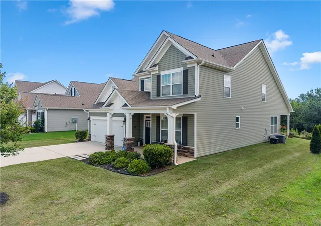 Photo 3 of Single family home for sale at 619 Fern Holw Trl, Anderson, SC 29621 | MLS# 20303828 | Listing updated on 2026-09-05