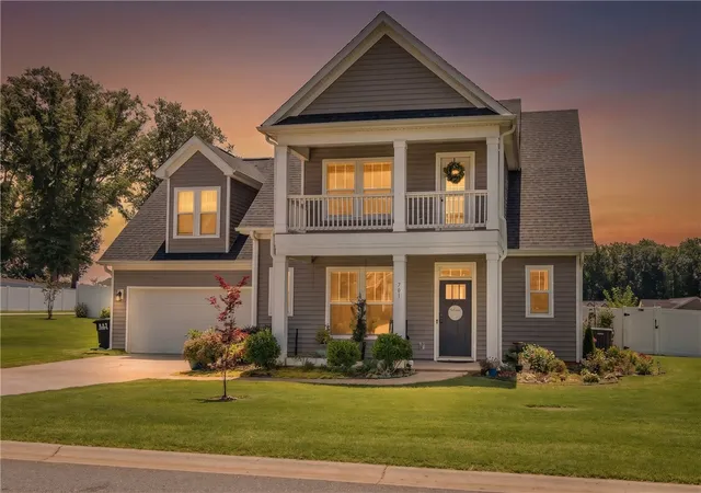 Photo 3 of Single family home for sale at 701 Oak Hl Ln, Belton, SC 29627 | MLS# 20303749 | Listing updated on 2026-09-11