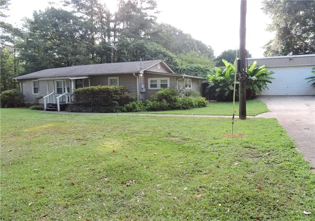 4th image of 1901 Hattons Frd Rd, Townville, SC 29689 | MLS# 20303852