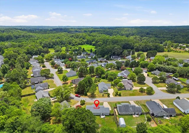 32nd image of 305 Golden Leaf Ln, Simpsonville, SC 29681 | MLS# 20303673