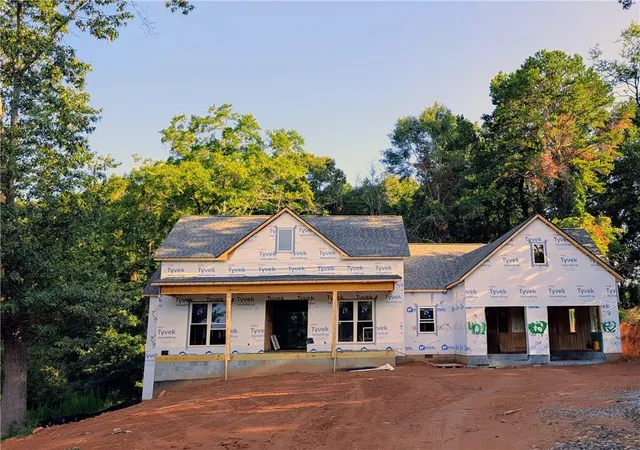 1st image of 408 Marina Bay Dr, Seneca, SC 29672 | MLS# 20303857