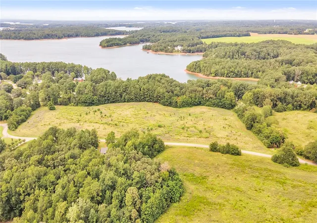 Photo 1 of House for sale at 06 Is Point Rd, Starr, SC 29684 | MLS# 20303967 | Listing updated on 2026-07-17