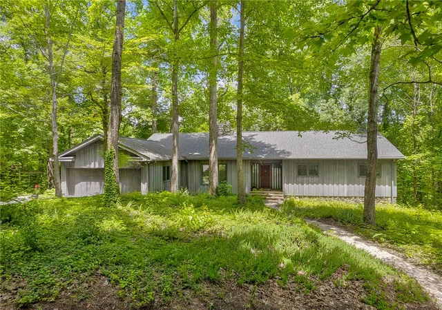 Photo 2 of Single family home for sale at 2109 Moorefield Memorial Hwy, Pickens, SC 29671 | MLS# 20303995 | Listing updated on 2026-07-17