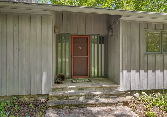 Photo 4 of Single family home for sale at 2109 Moorefield Memorial Hwy, Pickens, SC 29671 | MLS# 20303995 | Listing updated on 2026-07-17