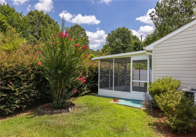 2nd image of 248 Tamarack Dr, Seneca, SC 29678 | MLS# 20303994