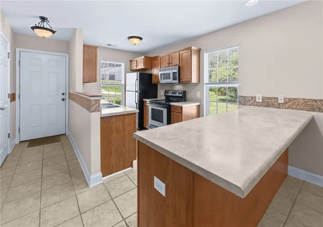 Photo 3 of Townhouse for sale at 248 Tamarack Dr, Seneca, SC 29678 | MLS# 20303994 | Listing updated on 2026-08-28