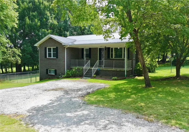 1st image of 202 Muller Rd, Walhalla, SC 29691 | MLS# 20303847