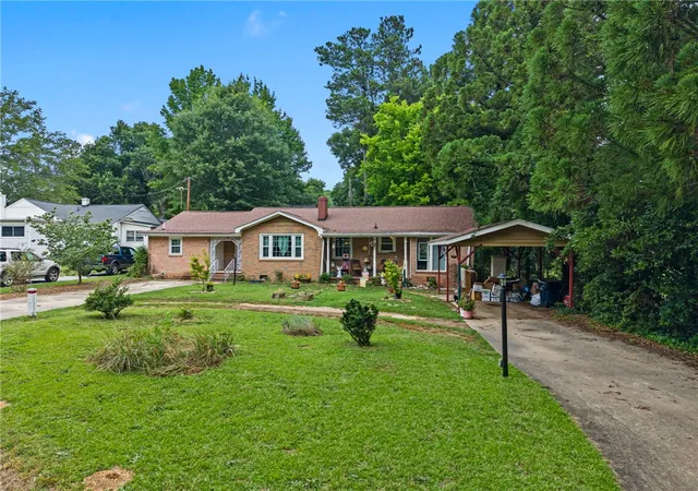 Photo 1 of Single family home for sale at 500 Courtney Dr, Anderson, SC 29625 | MLS# 20303297 | Listing updated on 2026-10-19