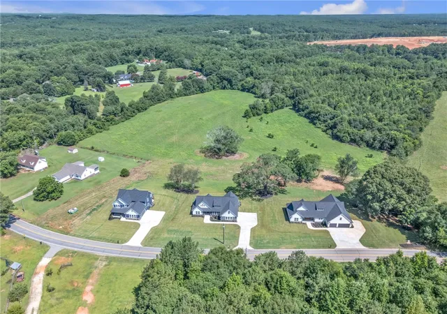 33rd image of 1725 Harris Bridge Rd, Anderson, SC 29621 | MLS# 20304011