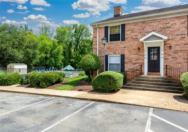 4th image of 925 Cleveland St #54, Greenville, SC 29601 | MLS# 20303932