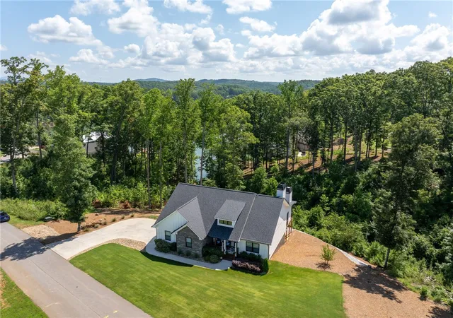 Photo 1 of Single family home for sale at 118 Squirrel Point, Six Mile, SC 29682 | MLS# 20303926 | Listing updated on 2026-07-29