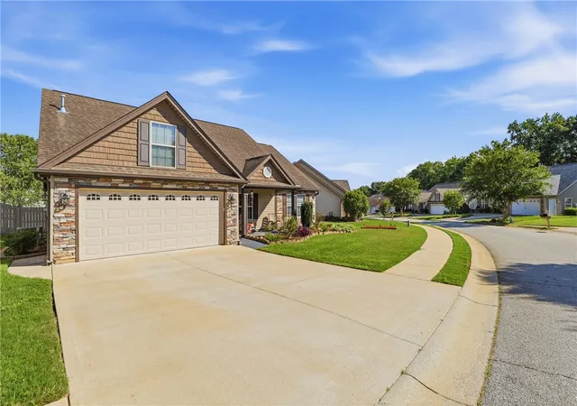 2nd image of 870 Vandenburg St, Boiling Springs, SC 29316 | MLS# 20303957