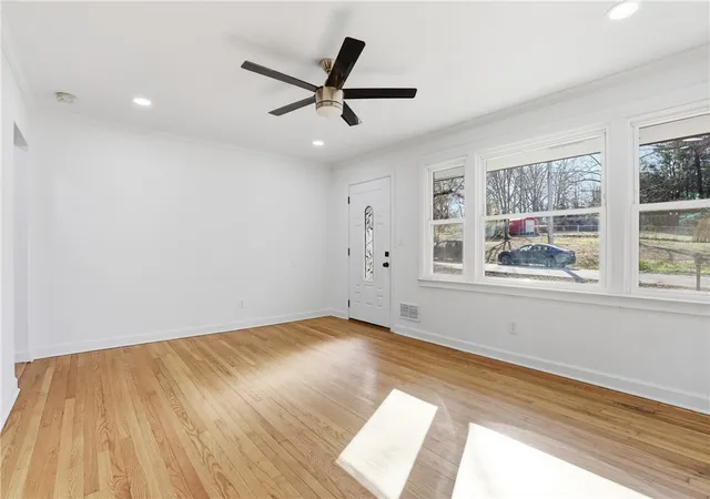 4th image of 601 S D St, Easley, SC 29640 | MLS# 20304042