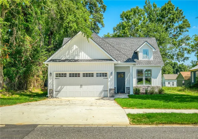 2nd image of 203 Blue Ridge Hwy, Belton, SC 29627 | MLS# 20304037