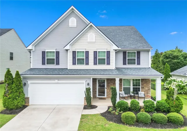 Photo 1 of Single family home for sale at 331 Kelsey Glen Ln, Simpsonville, SC 29681 | MLS# 20303958 | Listing updated on 2026-07-18
