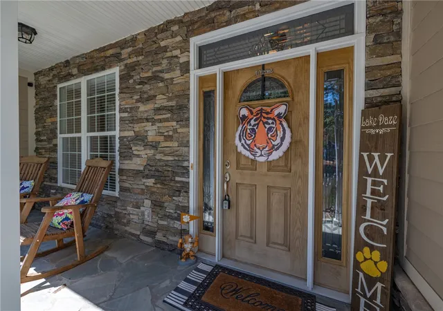 2nd image of 642 Lowry Ln, Seneca, SC 29678 | MLS# 20304055