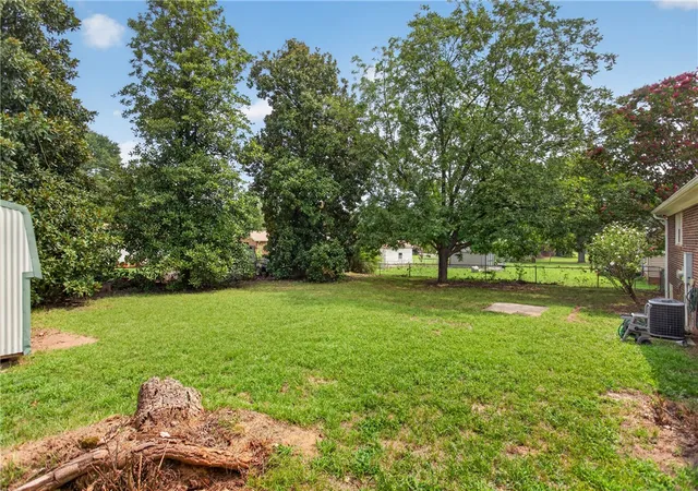 38th image of 13 Prestbury Dr, Greenville, SC 29605 | MLS# 20304065