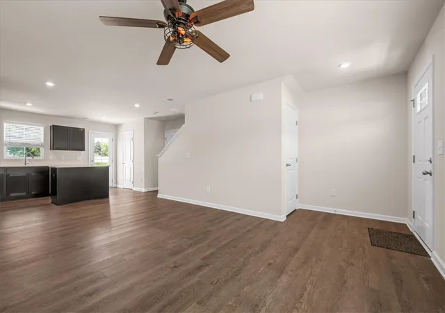 Photo 4 of Single family home for sale at 216 Highland Sta Dr, Clinton, SC 29325 | MLS# 20304010 | Listing updated on 2026-09-14