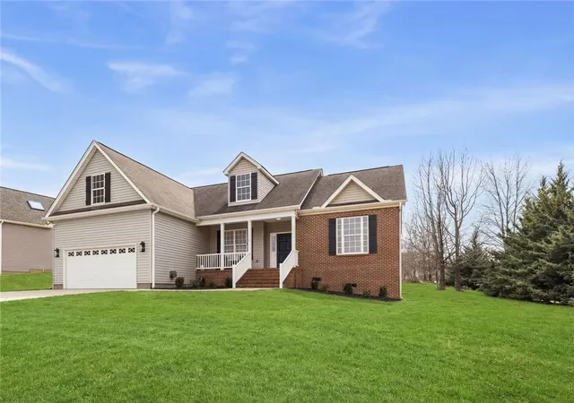 Homes for sale in Greer, SC | 104 Josh Ct, Greer, SC 29651 | MLS# 20304071