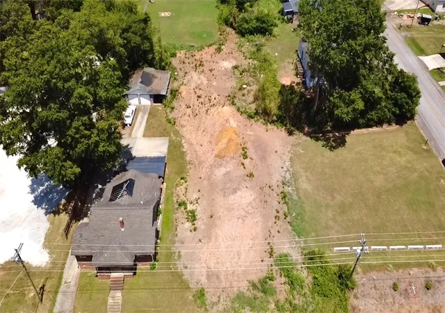 1st image of 411 E South 2nd St, Seneca, SC 29678 | MLS# 20304080