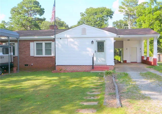 2nd image of 206 Stone Dr, Anderson, SC 29625 | MLS# 20304142