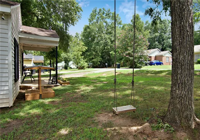 Photo 3 of Single family home for sale at 1015 Boggs St, Anderson, SC 29625 | MLS# 20304061 | Listing updated on 2026-09-04