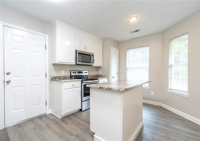 Photo 4 of Single family home for sale at 2509 Rolling Green Rd, Anderson, SC 29621 | MLS# 20303929 | Listing updated on 2026-07-23