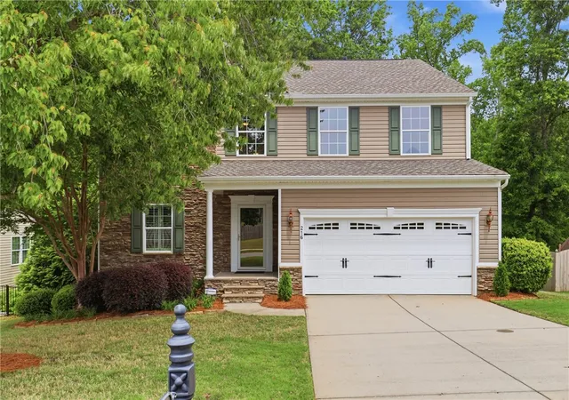 Photo 1 of Single family home for sale at 216 Rio Grande Pl, Simpsonville, SC 29680 | MLS# 20304174 | Listing updated on 2026-07-22
