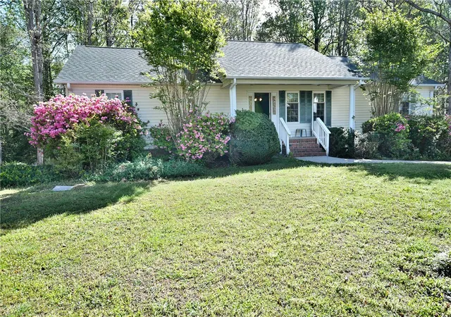 1st image of 125 Fleetwood Dr, Liberty, SC 29657 | MLS# 20304183