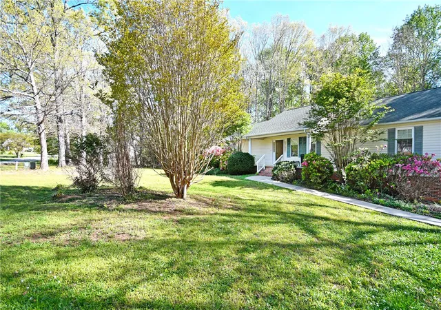 3rd image of 125 Fleetwood Dr, Liberty, SC 29657 | MLS# 20304183