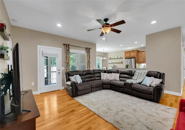 Homes for sale in Central, SC | 310 Puckett Mill Dr, Central, SC 29630 | MLS# 20304000