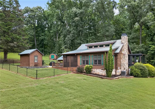 3rd image of 158 Choestoea Rd, Westminster, SC 29693 | MLS# 20304203