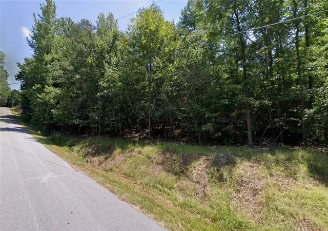 1st image of 371 Beech Dr, Westminster, SC 29693 | MLS# 20304128