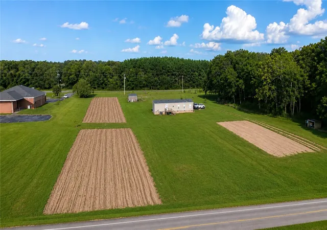 Photo 2 of Manufactured home for sale at 7900 81 South Hwy, Starr, SC 29684 | MLS# 20304207 | Listing updated on 2026-08-27