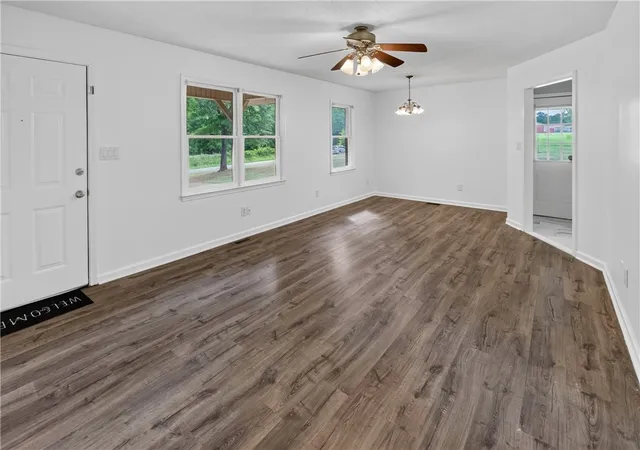 Photo 4 of Single family home for sale at 237 Big Oak Rd, Anderson, SC 29626 | MLS# 20304191 | Listing updated on 2026-10-09