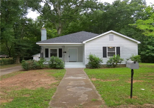 Photo 1 of Single family home for sale at 1911 Martin Ave, Anderson, SC 29625 | MLS# 20304193 | Listing updated on 2026-09-19
