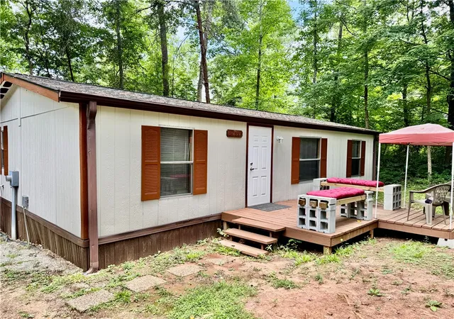 1st image of 111 Marietta Dr, Westminster, SC 29693 | MLS# 20304228