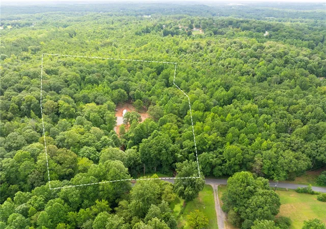 3rd image of 130 Chandler Rd, Easley, SC 29640 | MLS# 20304256