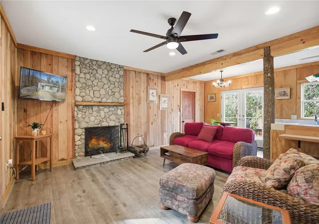 Photo 3 of Single family home for sale at 401 Rocky Btm Rd, Sunset, SC 29685 | MLS# 20304258 | Listing updated on 2026-09-04