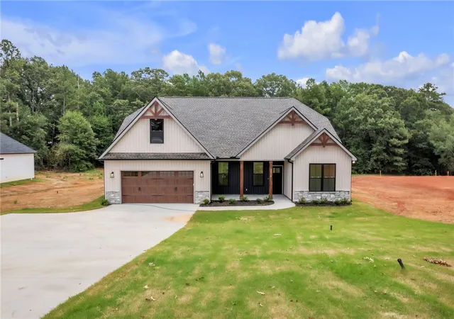 Photo 1 of Single family home for sale at 2210 Refuge Rd, Pendleton, SC 29670 | MLS# 20304269 | Listing updated on 2026-09-11